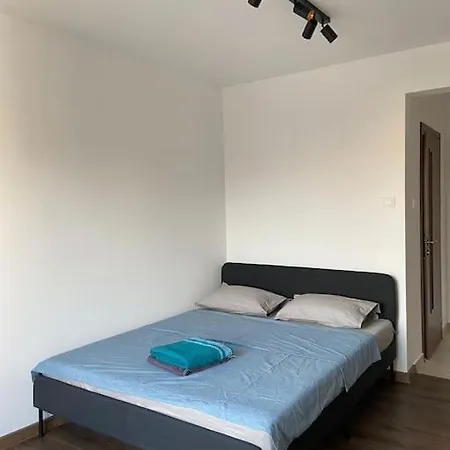 Minimalist Old Town Apartment *